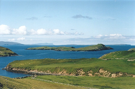 Mangaster, Northmavine with Foula in the distance