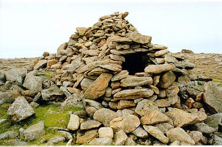 Chambered cairn at the summit of Ronas Hill
