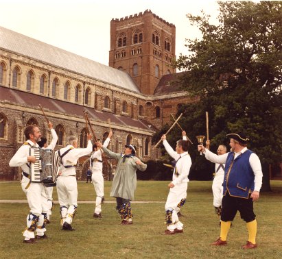 SAMM in The Abbey Orchard