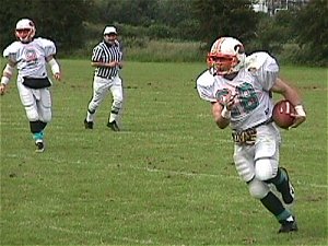 Duncan French picks up speed after a Kenyon hand-off.