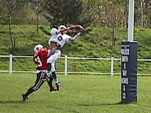 John Hartley leaps for the TD catch.