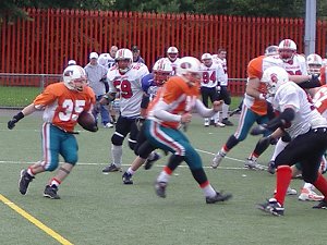 RB John Harrison cuts the line and powers in from 24 yards for the Senators first points